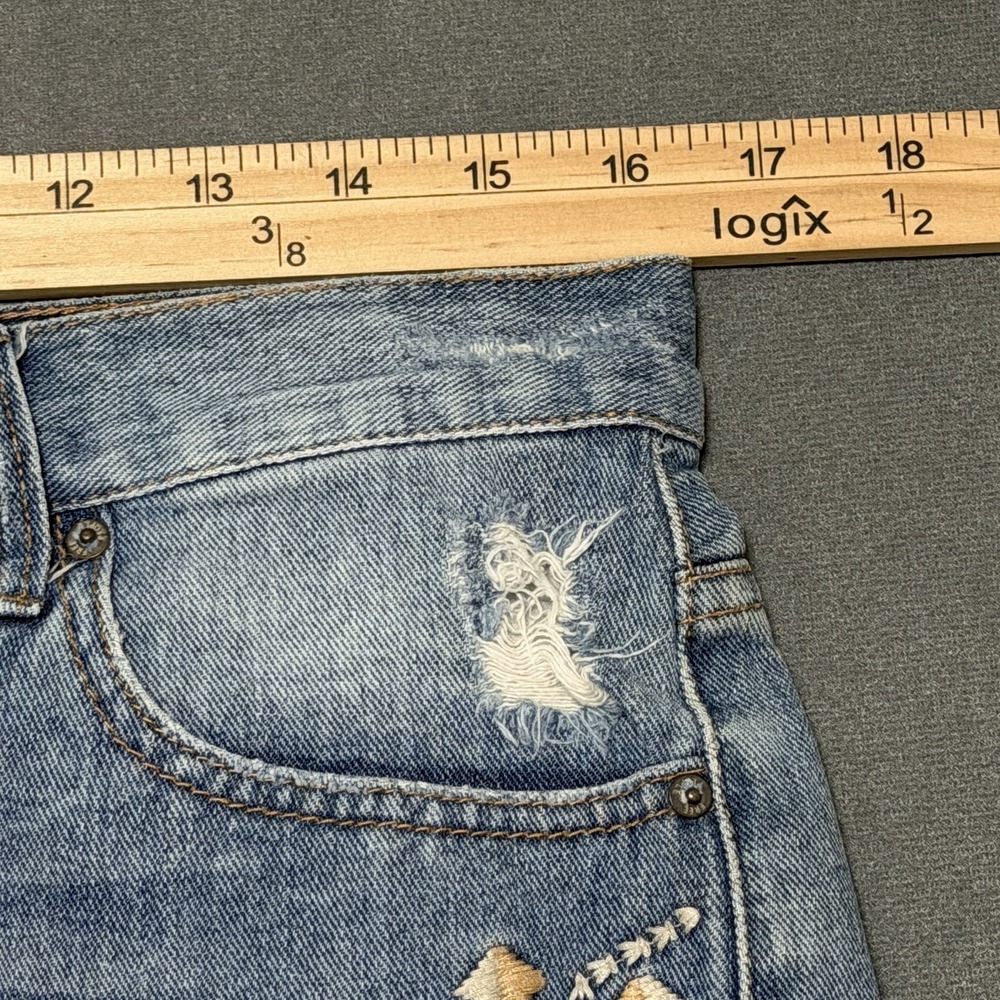 Free People Tulum Distressed Denim Shorts Embroidered Festival Boho Cutoff Sz 28 - Picture 6 of 7